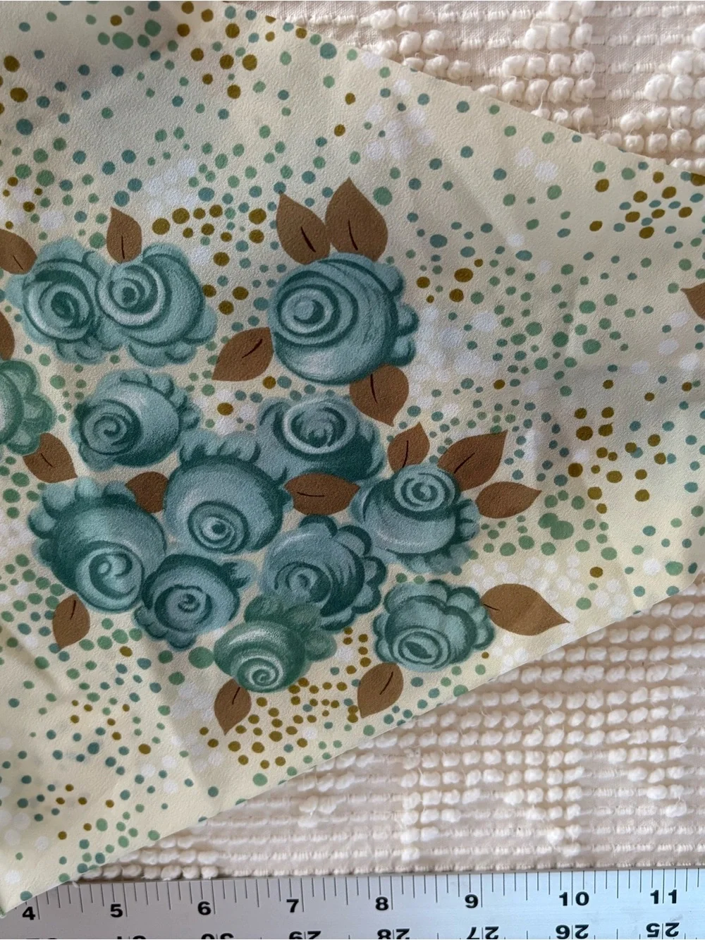 Vintage Ladies Elegant Floral Cream Neck Scarf with Teal Roses